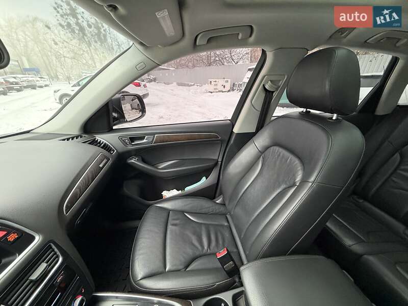 Внедорожник / Кроссовер Audi Q5 2016 в Киеве