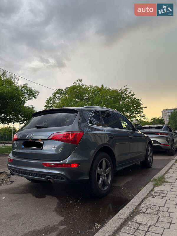 Внедорожник / Кроссовер Audi Q5 2012 в Киеве
