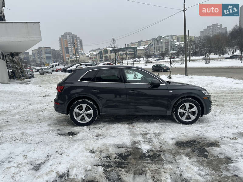 Внедорожник / Кроссовер Audi Q5 2020 в Львове