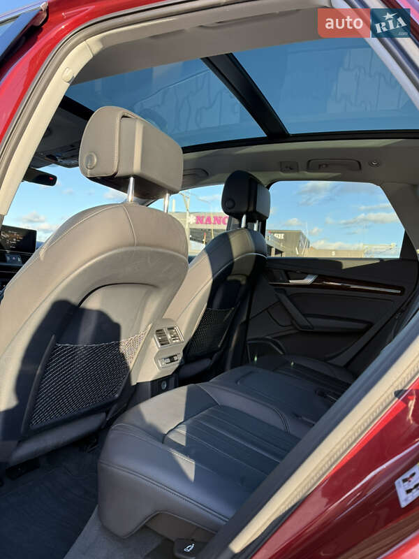 Внедорожник / Кроссовер Audi Q5 2017 в Луцке