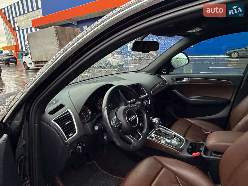 Позашляховик / Кросовер Audi Q5 2016 в Миколаєві