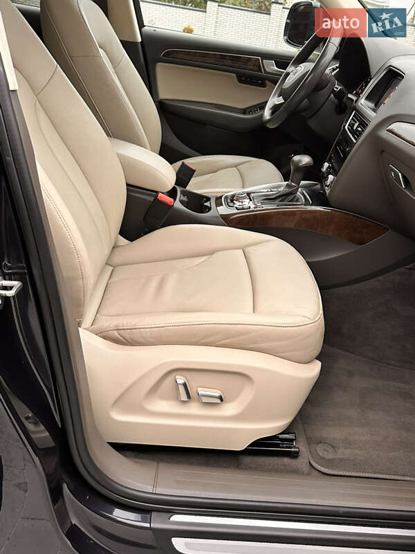 Внедорожник / Кроссовер Audi Q5 2016 в Львове