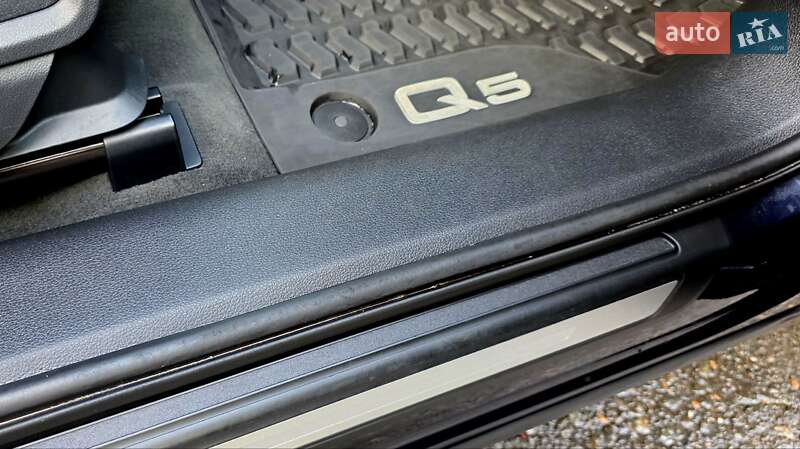 Внедорожник / Кроссовер Audi Q5 2018 в Одессе
