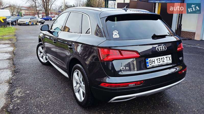 Внедорожник / Кроссовер Audi Q5 2018 в Одессе