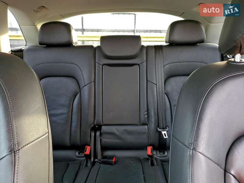 Внедорожник / Кроссовер Audi Q5 2016 в Черновцах