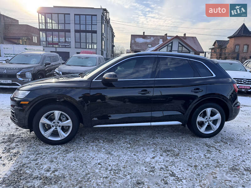 Внедорожник / Кроссовер Audi Q5 2020 в Ивано-Франковске