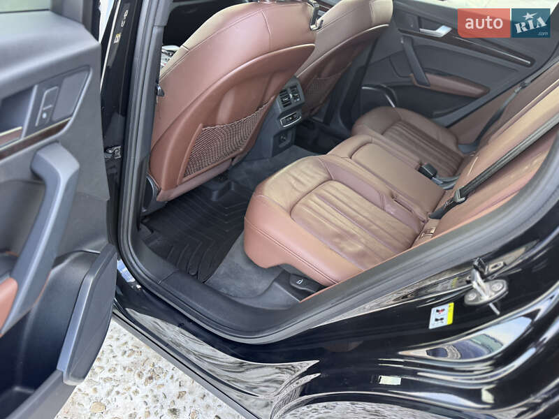 Внедорожник / Кроссовер Audi Q5 2020 в Ивано-Франковске