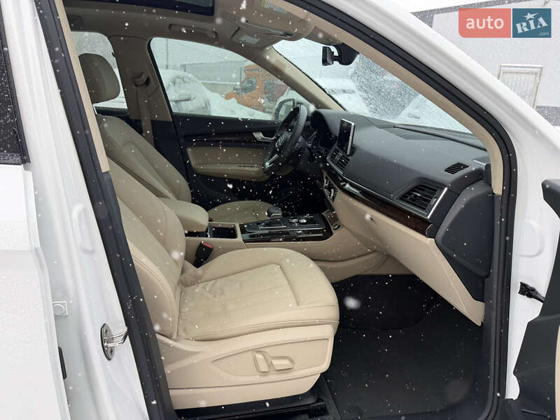 Внедорожник / Кроссовер Audi Q5 2018 в Луцке