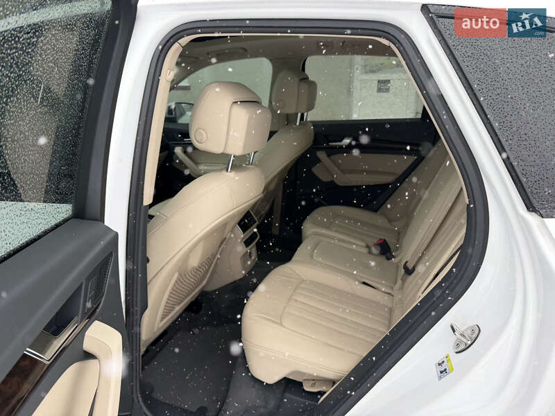 Внедорожник / Кроссовер Audi Q5 2018 в Луцке