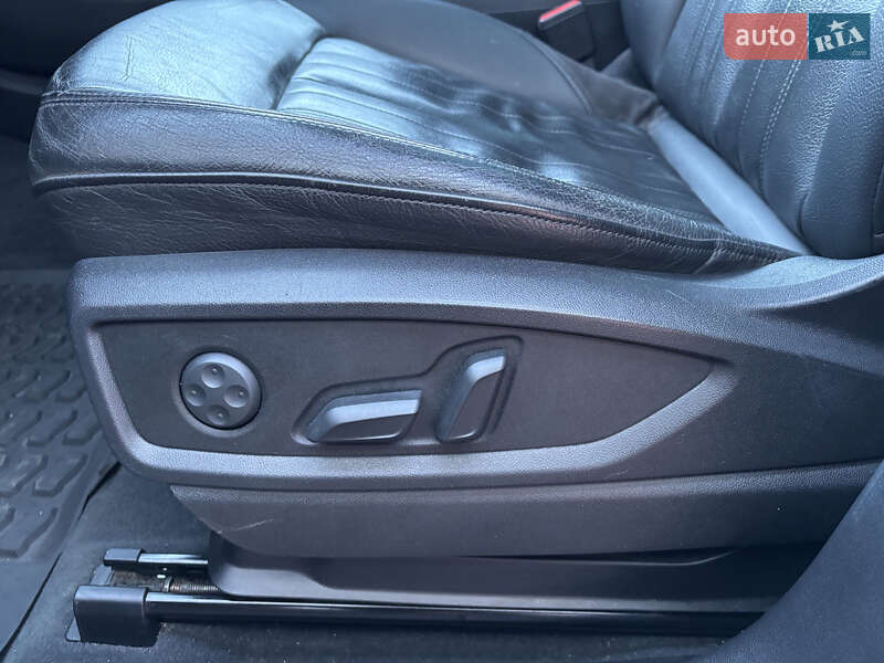 Внедорожник / Кроссовер Audi Q5 2017 в Дрогобыче