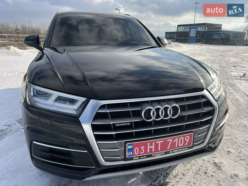 Внедорожник / Кроссовер Audi Q5 2019 в Киеве