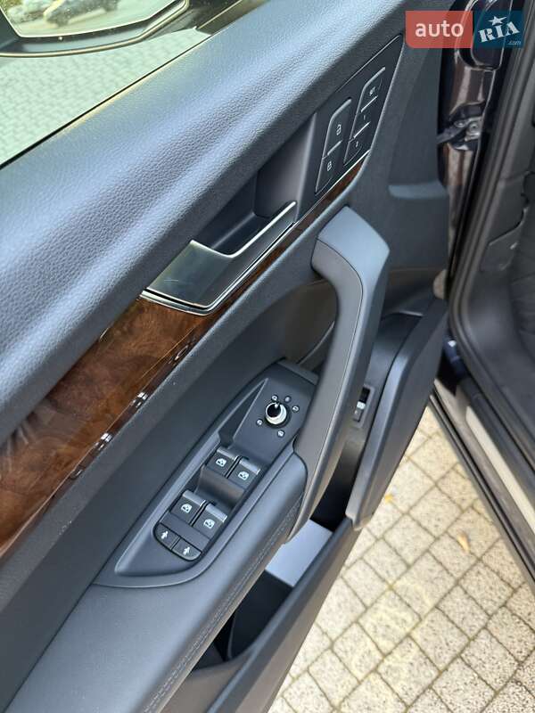 Внедорожник / Кроссовер Audi Q5 2020 в Львове