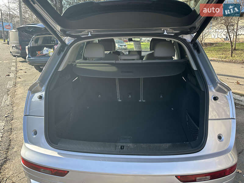 Внедорожник / Кроссовер Audi Q5 2022 в Одессе