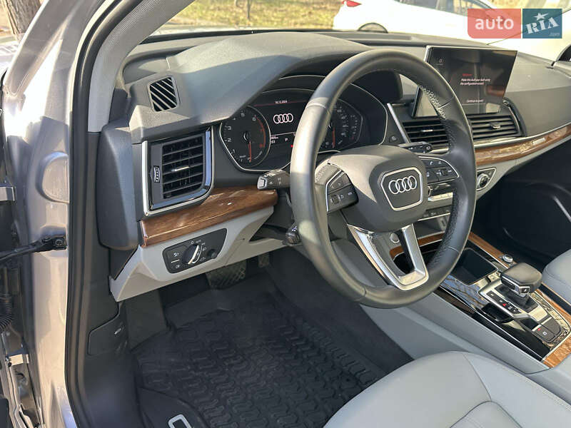 Внедорожник / Кроссовер Audi Q5 2022 в Одессе