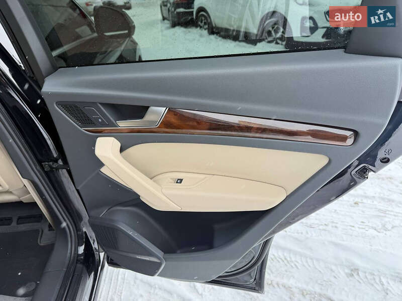 Внедорожник / Кроссовер Audi Q5 2017 в Львове