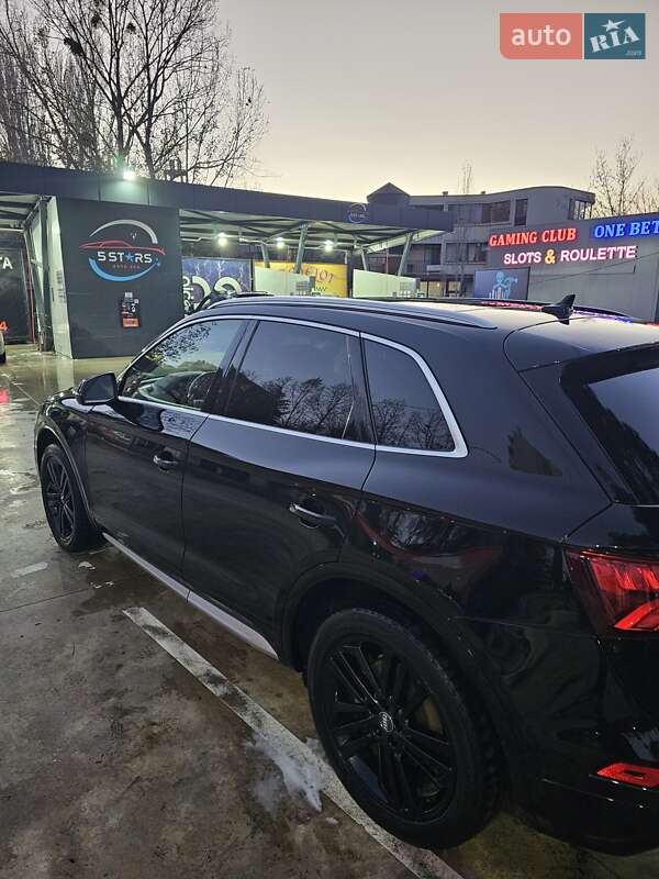 Внедорожник / Кроссовер Audi Q5 2019 в Одессе