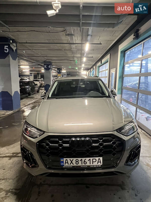 Внедорожник / Кроссовер Audi Q5 2022 в Харькове