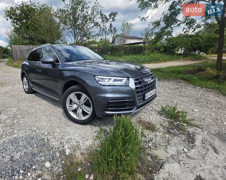 Внедорожник / Кроссовер Audi Q5 2018 в Днепре
