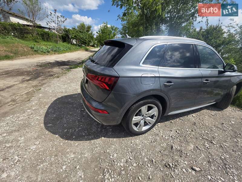 Внедорожник / Кроссовер Audi Q5 2018 в Днепре