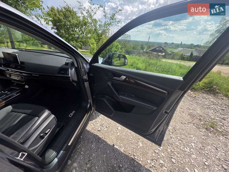 Внедорожник / Кроссовер Audi Q5 2018 в Днепре