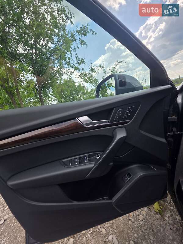 Внедорожник / Кроссовер Audi Q5 2018 в Днепре