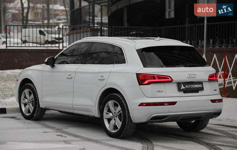 Внедорожник / Кроссовер Audi Q5 2019 в Харькове