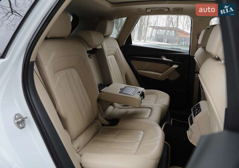 Внедорожник / Кроссовер Audi Q5 2019 в Харькове