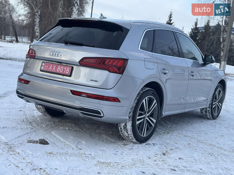 Внедорожник / Кроссовер Audi Q5 2019 в Лубнах