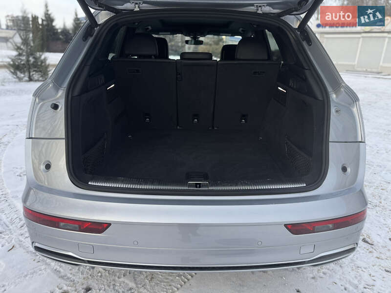 Внедорожник / Кроссовер Audi Q5 2019 в Лубнах