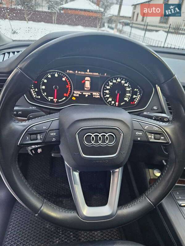 Внедорожник / Кроссовер Audi Q5 2020 в Ивано-Франковске