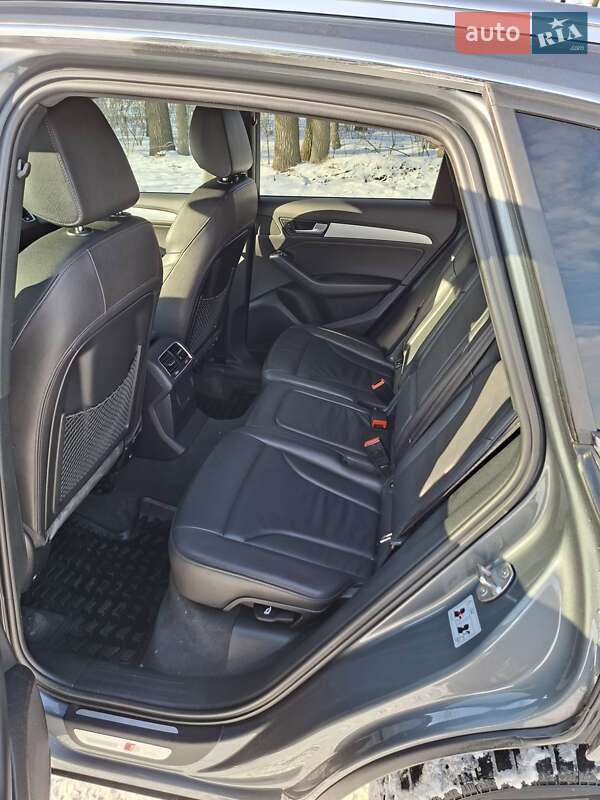 Внедорожник / Кроссовер Audi Q5 2016 в Умани