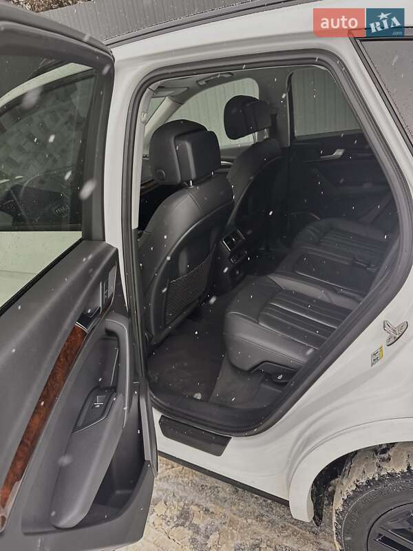 Внедорожник / Кроссовер Audi Q5 2017 в Львове