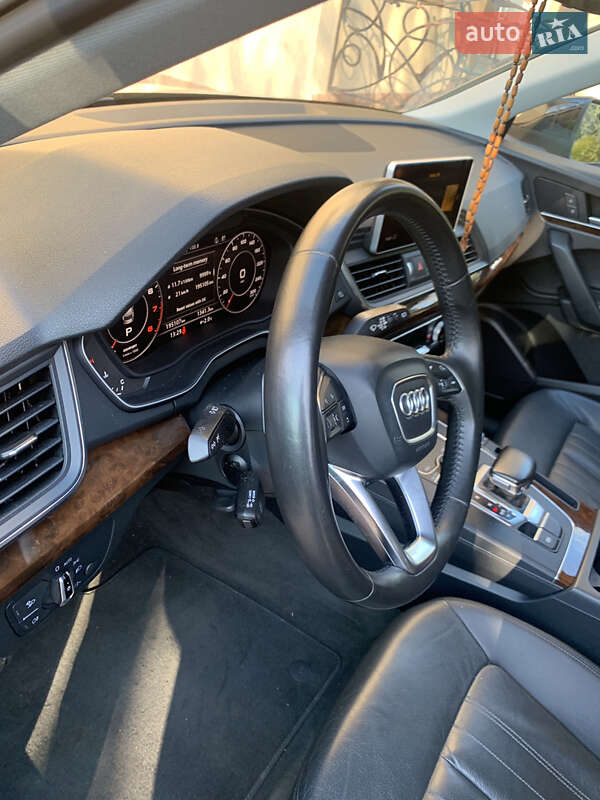 Внедорожник / Кроссовер Audi Q5 2017 в Ужгороде фото 16 Внедорожник / Кроссовер Audi Q5 2017 в Ужгороде