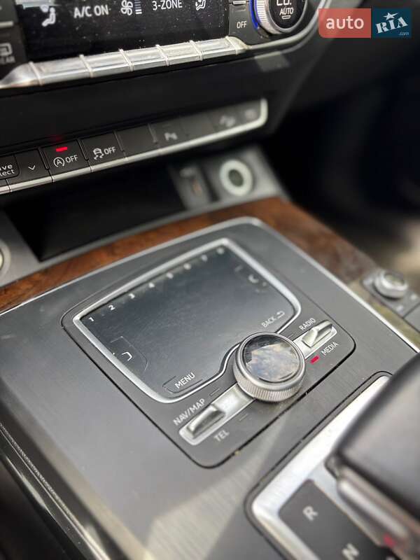 Внедорожник / Кроссовер Audi Q5 2018 в Белогородке