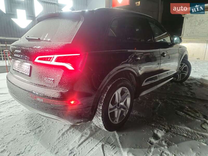Внедорожник / Кроссовер Audi Q5 2018 в Днепре