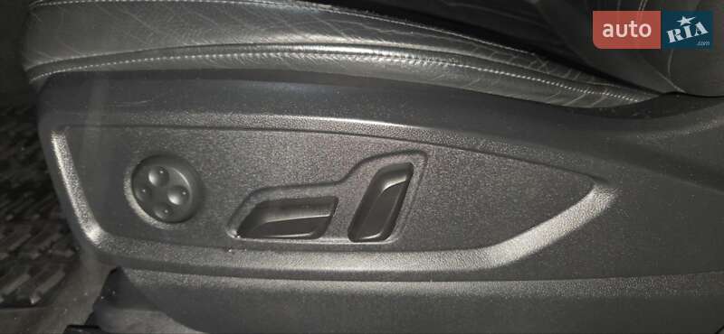 Внедорожник / Кроссовер Audi Q5 2018 в Днепре