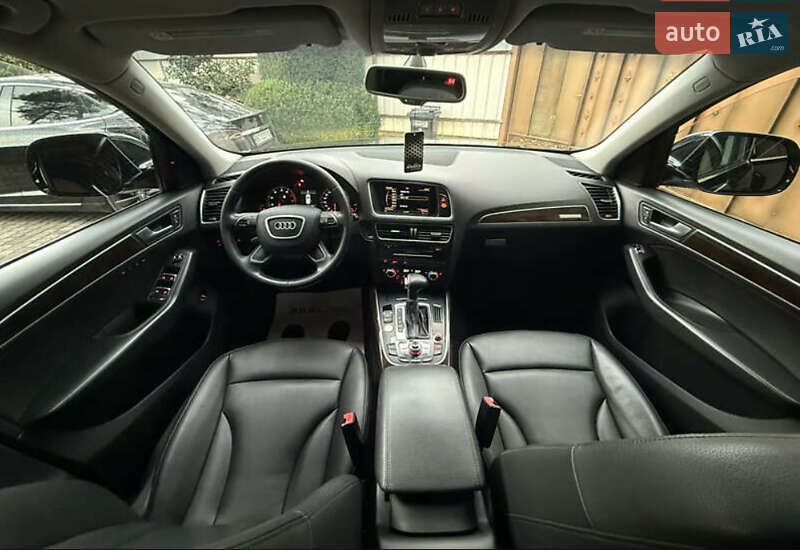 Внедорожник / Кроссовер Audi Q5 2015 в Одессе