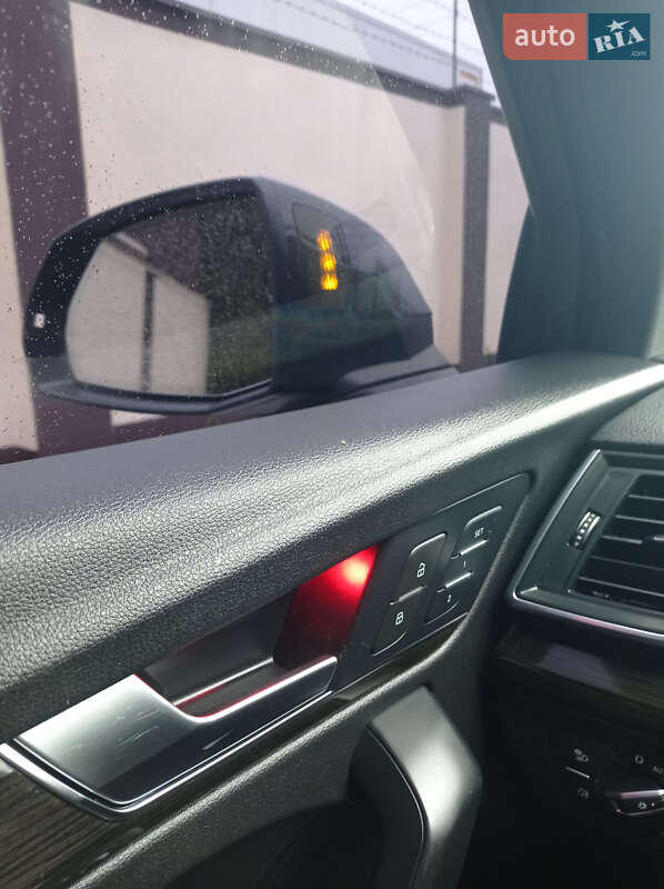 Внедорожник / Кроссовер Audi Q5 2019 в Ровно