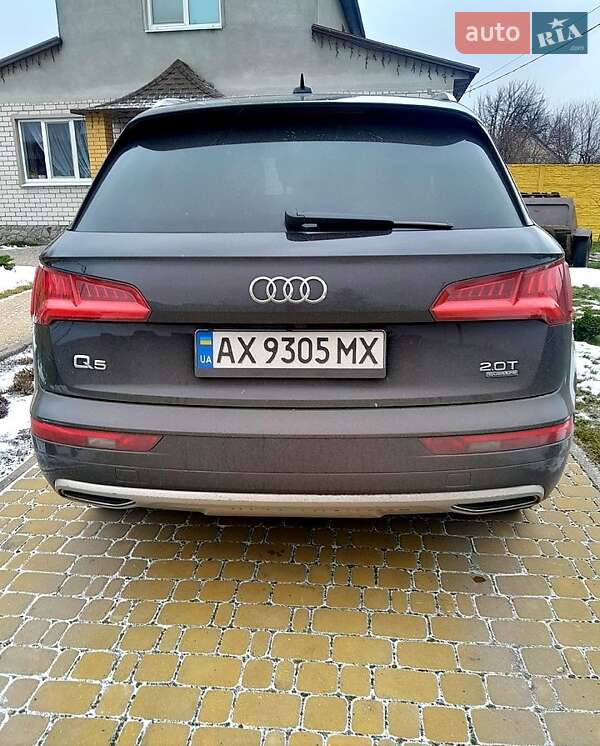 Внедорожник / Кроссовер Audi Q5 2017 в Золочеве