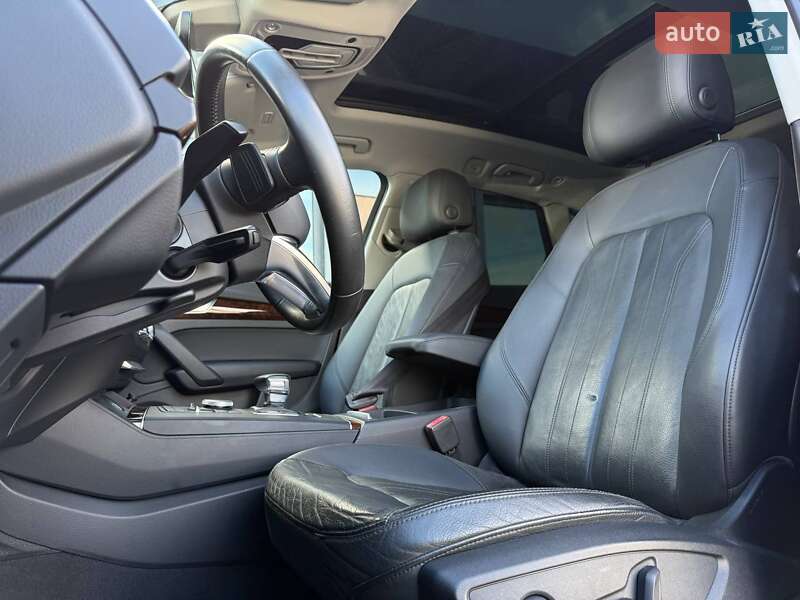 Внедорожник / Кроссовер Audi Q5 2017 в Ровно