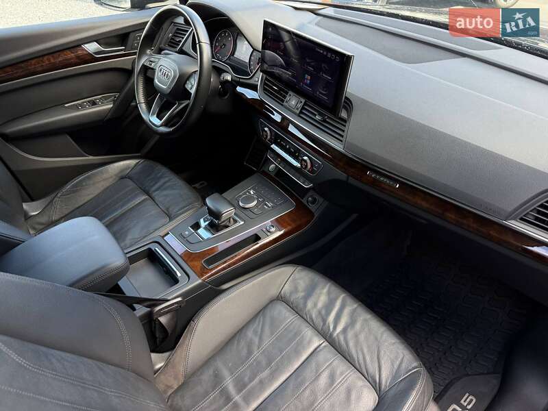 Внедорожник / Кроссовер Audi Q5 2017 в Ровно