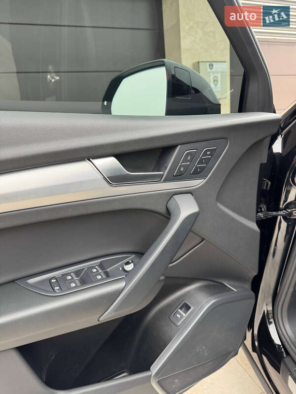 Внедорожник / Кроссовер Audi Q5 2024 в Одессе