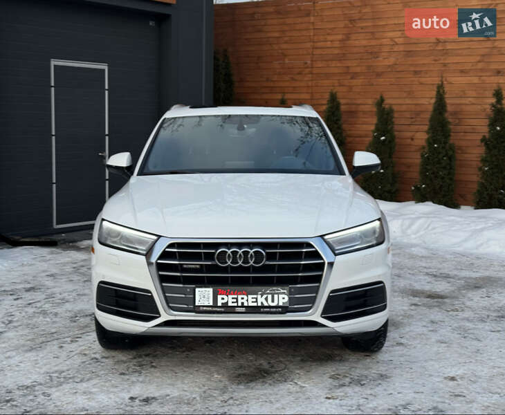Внедорожник / Кроссовер Audi Q5 2018 в Киеве