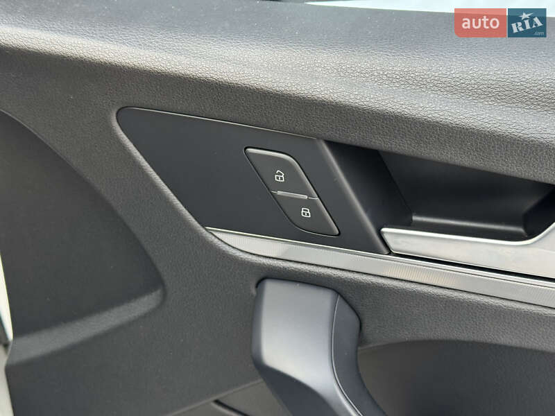 Внедорожник / Кроссовер Audi Q5 2018 в Киеве