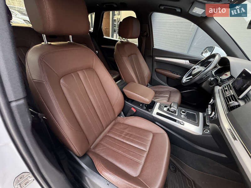 Внедорожник / Кроссовер Audi Q5 2018 в Киеве