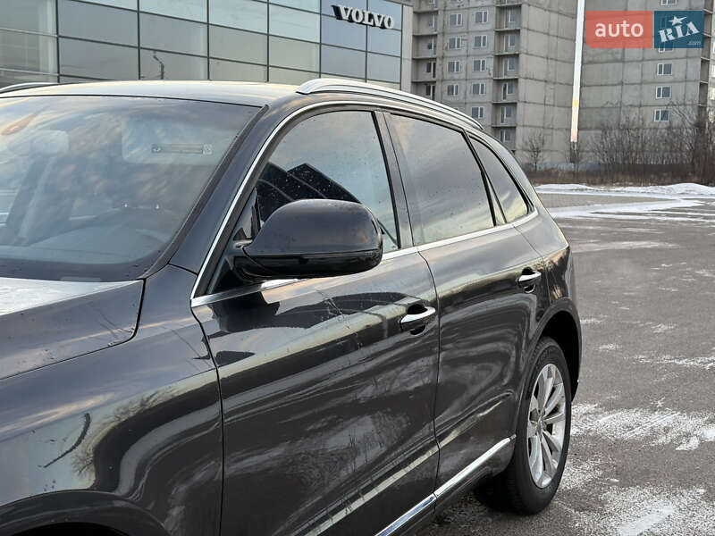 Внедорожник / Кроссовер Audi Q5 2015 в Полтаве