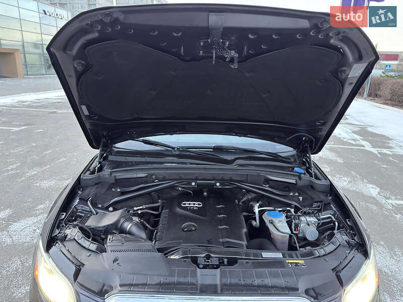 Внедорожник / Кроссовер Audi Q5 2015 в Полтаве