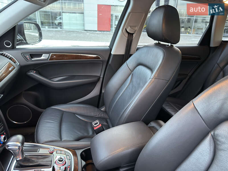 Внедорожник / Кроссовер Audi Q5 2015 в Полтаве