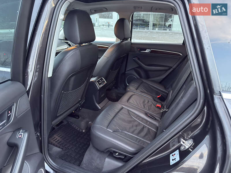 Внедорожник / Кроссовер Audi Q5 2015 в Полтаве