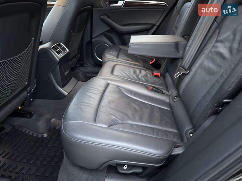 Внедорожник / Кроссовер Audi Q5 2015 в Полтаве